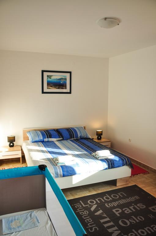 Apartment Rezo Zara Esterno foto