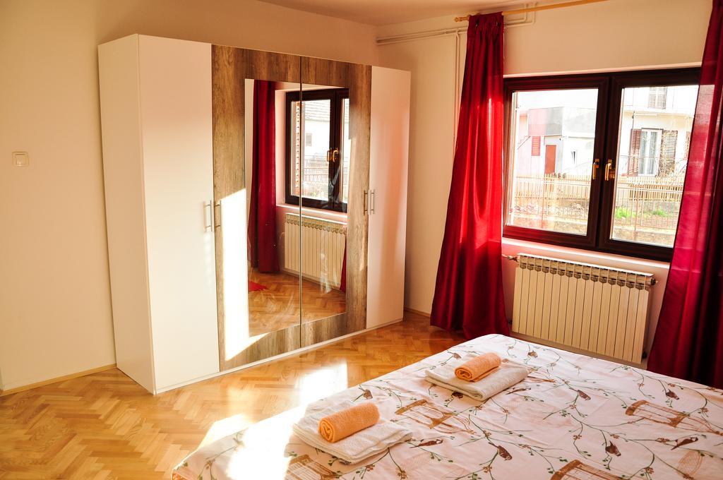 Apartment Rezo Zara Esterno foto